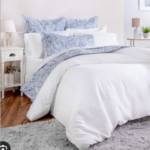 Charter Club Damask 3 Pc King Duvet Cover Set, 300 Thread Count, 100% Cotton.
